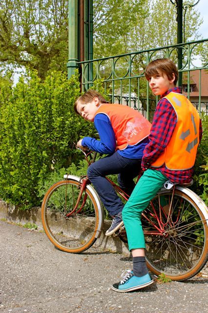 gilet vélo enfant, modèle désordre, flèches